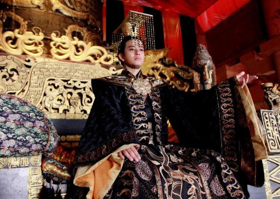 鹿苑寺 - 宇文邕灭佛