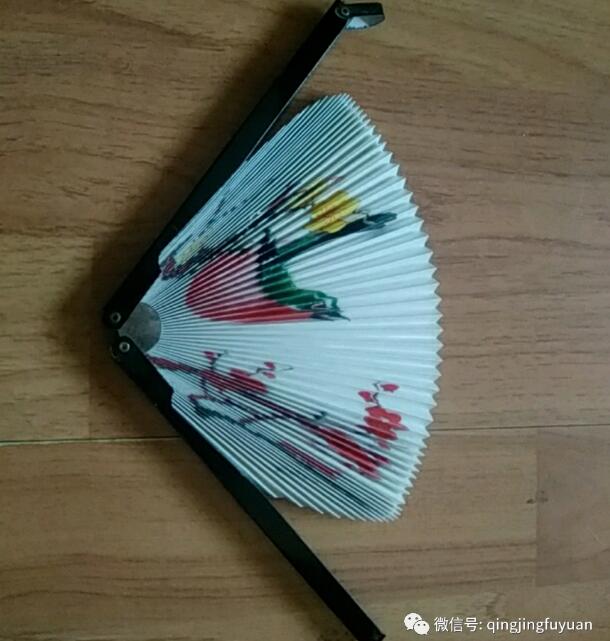 老物件的记忆：纸折扇