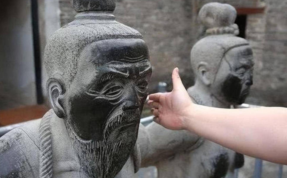 人生最大的成功或许是活成自己最讨厌的人