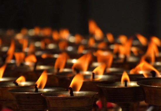 古墓长明灯资料图